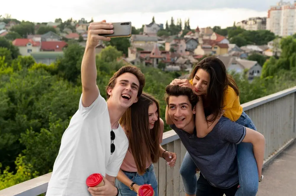 Những điều cần biết về hệ thống dịch vụ viễn thông tại Italy