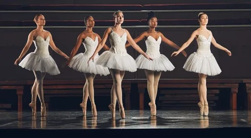 Bí quyết tạo dáng đẹp trong ballet